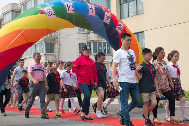 锦丰中心小学 举行"学会感恩,幸福成长"十岁成长礼仪式